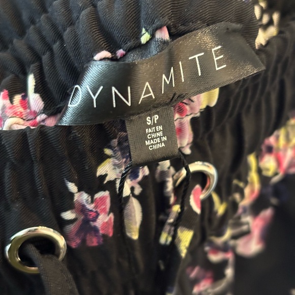 Dynamite Floral Black Skirt - Picture 2 of 2